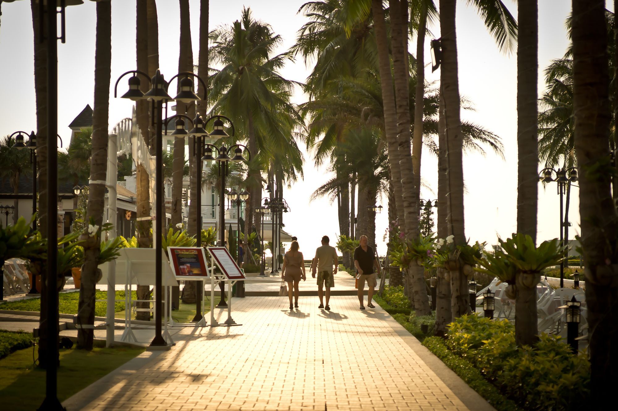 Ambassador City Jomtien Garden Wing Саттахіп Екстер'єр фото