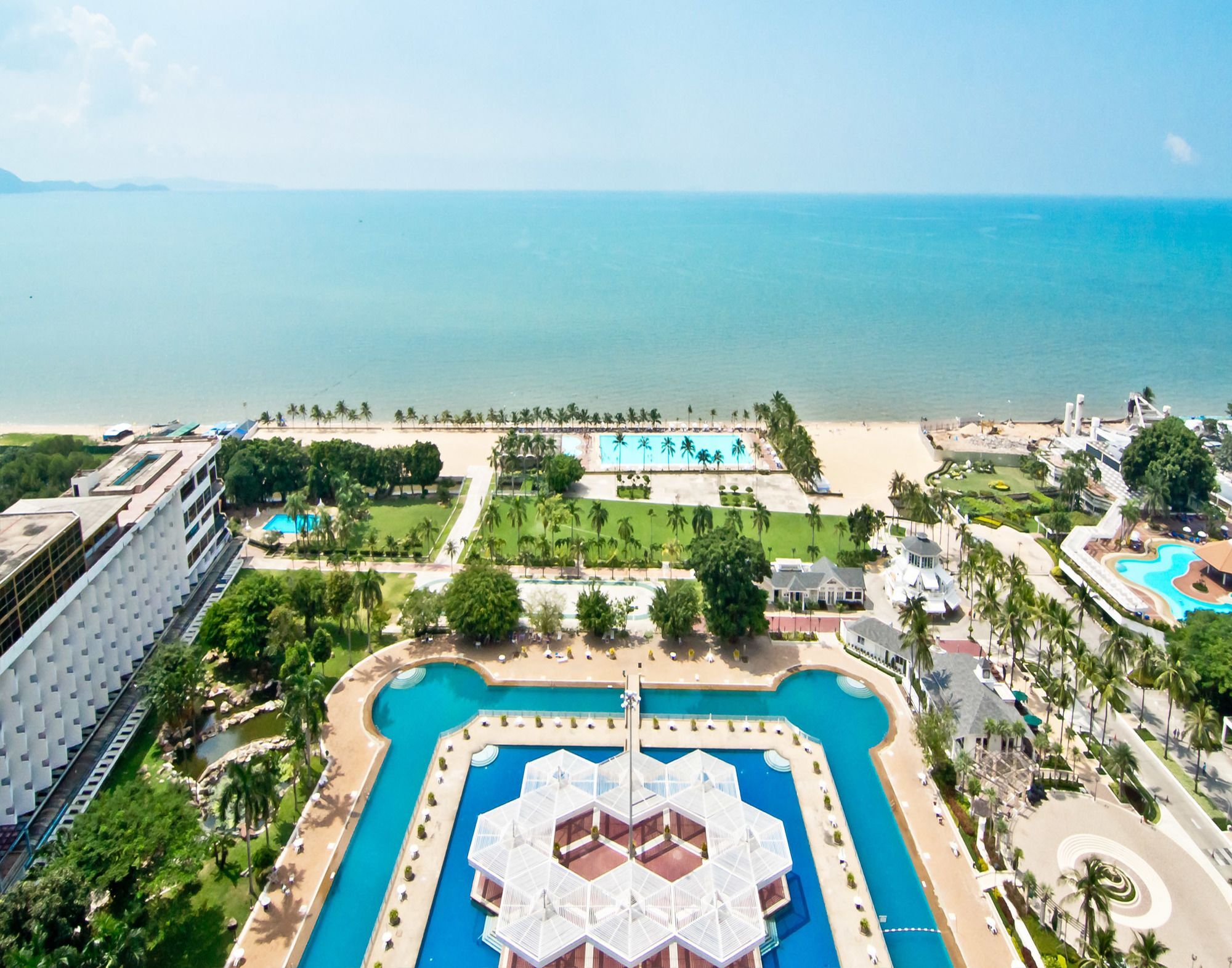 Ambassador City Jomtien Garden Wing Саттахіп Екстер'єр фото